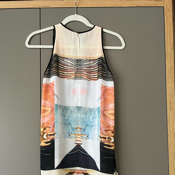 SILK TOP!! - Picture 2 of 3